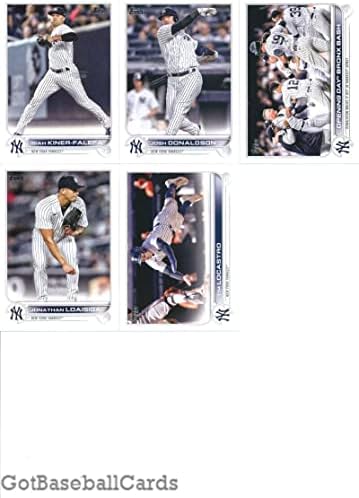 2022 Topps Güncellemesi Beyzbol New York Yankees Takımı 11 Kartlık Set: Jose Trevino (10 ABD Doları), Aaron Judge